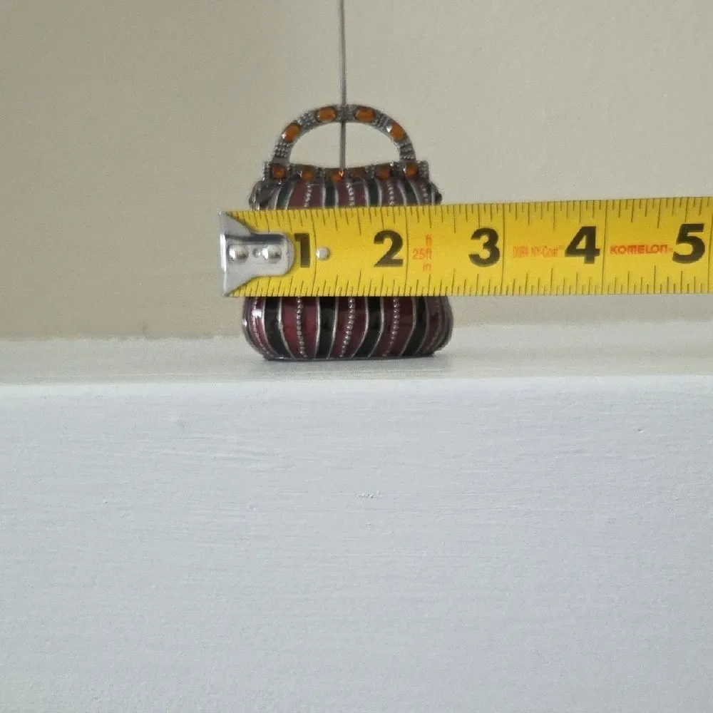 Card/Picture Holder With Metal Anchor In Shape Of A Purse